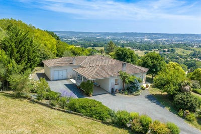 /international/fr/villeneuve-sur-lot-aquitaine-310108865813/