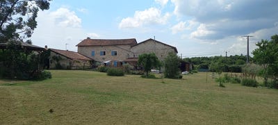 /international/fr/cellefrouin-charente-310107920590/