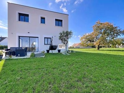 /international/fr/saint-denis-sur-loire-centre-val-de-loire-310098902086/