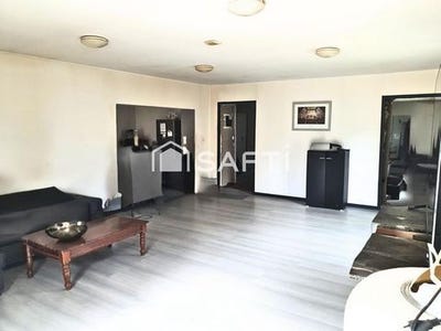 /international/fr/lapalisse-auvergne-310101378076/?lang=en