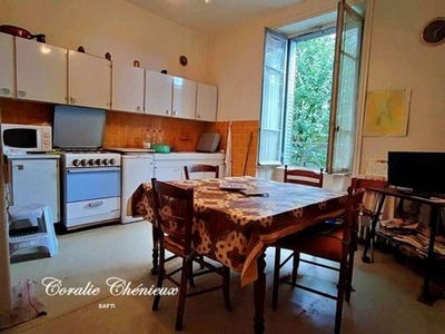 /international/fr/ydes-auvergne-310104810366/