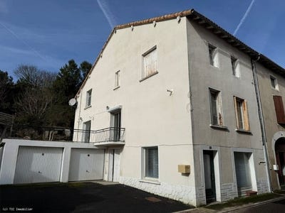 /international/fr/nanteuil-en-vallee-charente-310105994476/