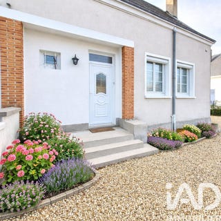 /international/fr/sully-sur-loire-centre-val-de-loire-310103608822/