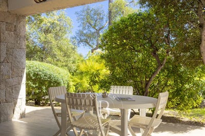 /international/fr/lecci-corsica-310106263090/