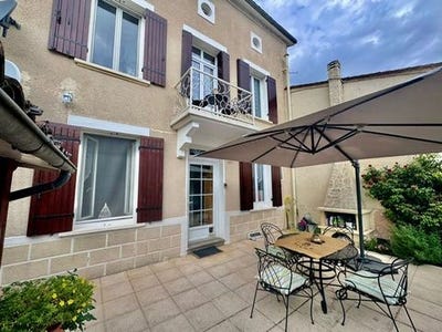/international/fr/allemans-du-dropt-aquitaine-310103246215/