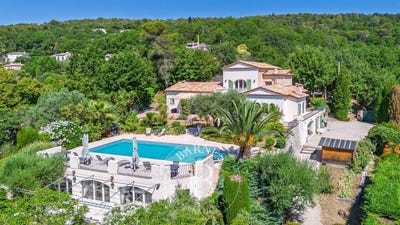 /international/fr/cabris-provence-alpes-cote-d-azur-310120032975/