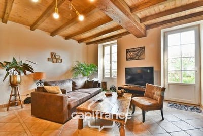 /international/fr/asnieres-la-giraud-charente-310101385632/?lang=pt