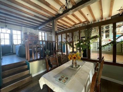 /international/fr/la-celle-dunoise-limousin-310107499130/