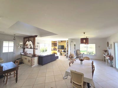 /international/fr/la-reole-aquitaine-310106835207/