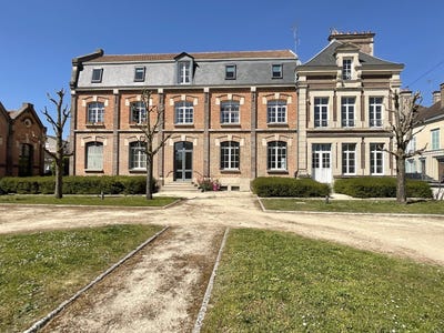 /international/fr/sainte-savine-ardennes-310108593252/