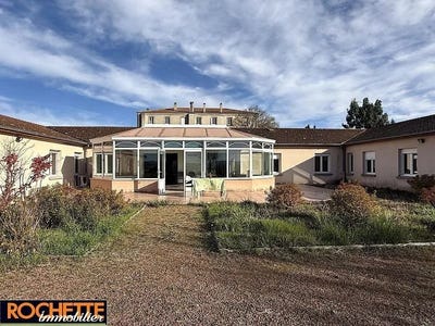 /international/fr/balbigny-centre-val-de-loire-120088743933/