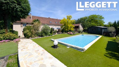 /international/fr/sainte-trie-aquitaine-310108519709/