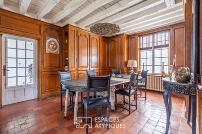/international/fr/chaumont-sur-tharonne-centre-val-de-loire-310105248525/