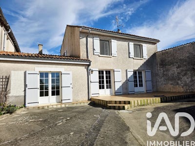 /international/fr/marcillac-lanville-charente-310106511660/
