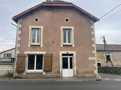 /international/fr/valdivienne-charente-310107816205/