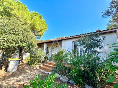 /international/fr/villeveyrac-languedoc-roussillon-310104468784/