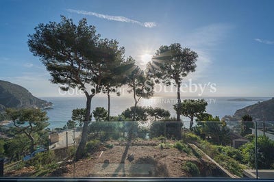 /international/fr/eze-provence-alpes-cote-d-azur-310100962654/?lang=zh-tw