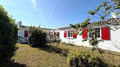 /international/fr/l-ile-d-yeu-pays-de-la-loire-310107707835/