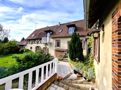 /international/fr/maintenon-centre-val-de-loire-310107759061/