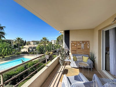 /international/fr/frejus-provence-alpes-cote-d-azur-310108465827/