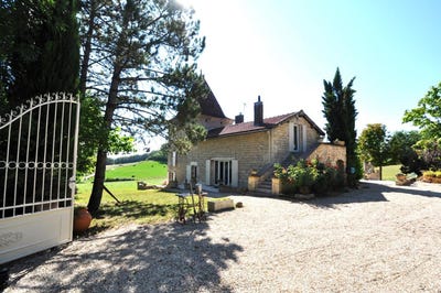 /international/fr/villeneuve-sur-vere-midi-pyrenees-310105210933/