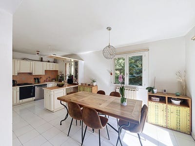 /international/fr/le-monetier-les-bains-provence-alpes-cote-d-azur-310110377246/
