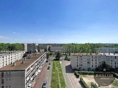 /international/fr/avignon-provence-alpes-cote-d-azur-310108487250/