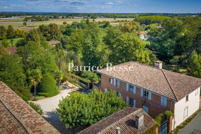/international/fr/saint-nicolas-de-la-grave-midi-pyrenees-310103223726/