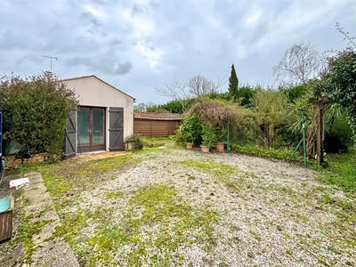 /international/fr/saint-etienne-de-mer-morte-pays-de-la-loire-310107972073/