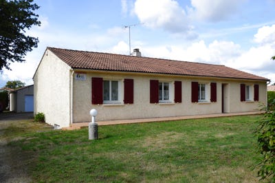 /international/fr/saint-georges-de-pointindoux-pays-de-la-loire-310102483730/