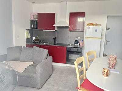 /international/fr/pezenas-languedoc-roussillon-310107639769/