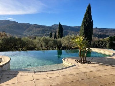 /international/fr/lamalou-les-bains-languedoc-roussillon-310105210578/