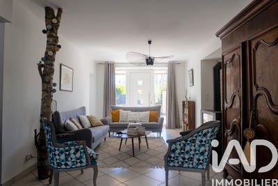 /international/fr/arc-et-senans-franche-comte-310107743936/
