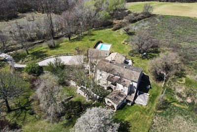 /international/fr/limans-hh-15664894-limans-provence-alpes-cote-d-azur-310100955281/