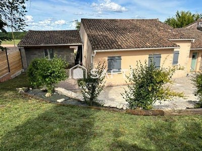 /international/fr/roullet-saint-estephe-charente-310106116989/