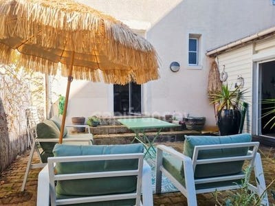 /international/fr/chalon-sur-saone-burgundy-310100611671/