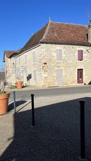 /international/fr/livernon-midi-pyrenees-310109023296/?lang=th