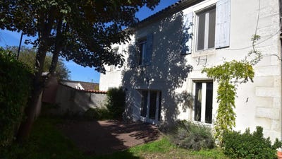 /international/fr/l-isle-d-espagnac-charente-310102766197/