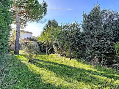 /international/fr/bruguieres-midi-pyrenees-310104475864/
