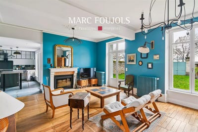 /international/fr/blois-centre-val-de-loire-310108524973/