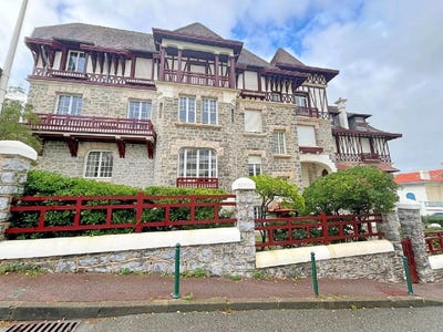 /international/fr/biarritz-aquitaine-310098922684/