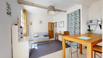 /international/fr/avignon-provence-alpes-cote-d-azur-310108330195/