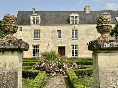 /international/fr/chinon-centre-val-de-loire-310110358578/