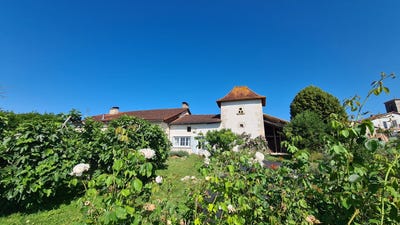 /international/fr/les-essards-charente-310108453080/