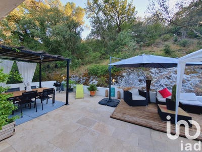/international/fr/saint-esteve-janson-provence-alpes-cote-d-azur-310097674933/