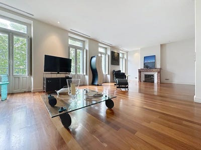 /international/fr/toulouse-midi-pyrenees-310101111104/?lang=id