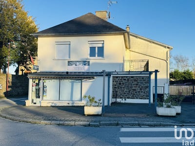 /international/fr/moon-sur-elle-upper-normandy-310096866853/