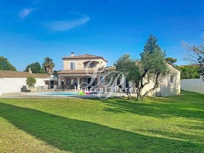 /international/fr/lunel-languedoc-roussillon-310108842806/?lang=de