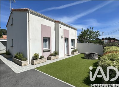 /international/fr/pornic-pays-de-la-loire-310108401658/