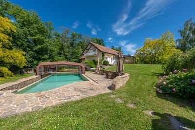 /international/fr/chens-sur-leman-hh-15388075-chens-sur-leman-rhone-310100952353/